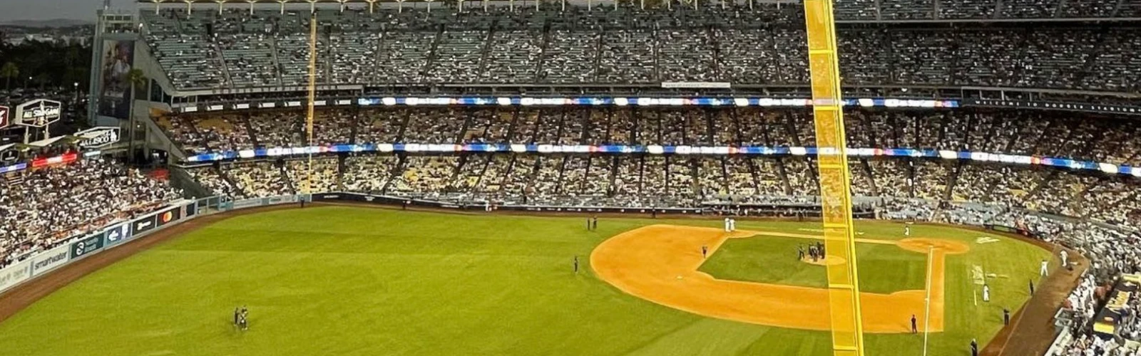Catch the Game Stress-Free: Hotels Near Dodger Stadium With Shuttle Options